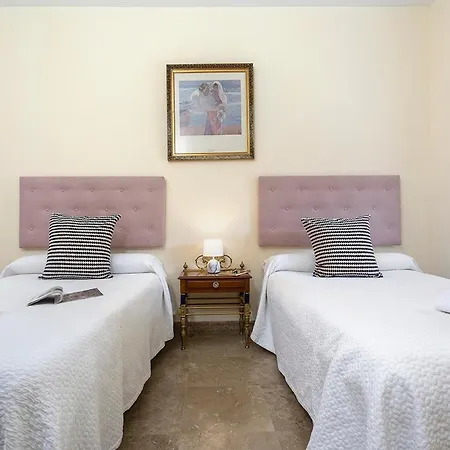 Centrico Apartamento Con Terraza Y Plaza Garaje Marbella