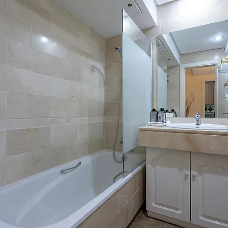 Centrico Apartamento Con Terraza Y Plaza Garaje *