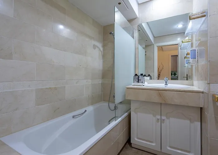 Chill & Terrace By Rent Me *