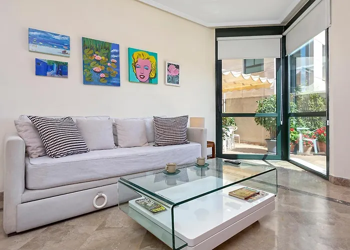 Chill & Terrace By Rent Me Apartment